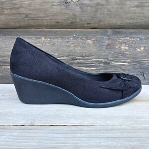 Dexflex Comfort Eleanor Classic Minimalist Black Comfort Wedge 7W